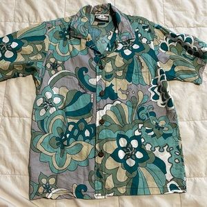 Manuheali’i aloha shirt
